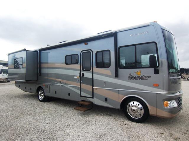 2007 Fleetwood Bounder